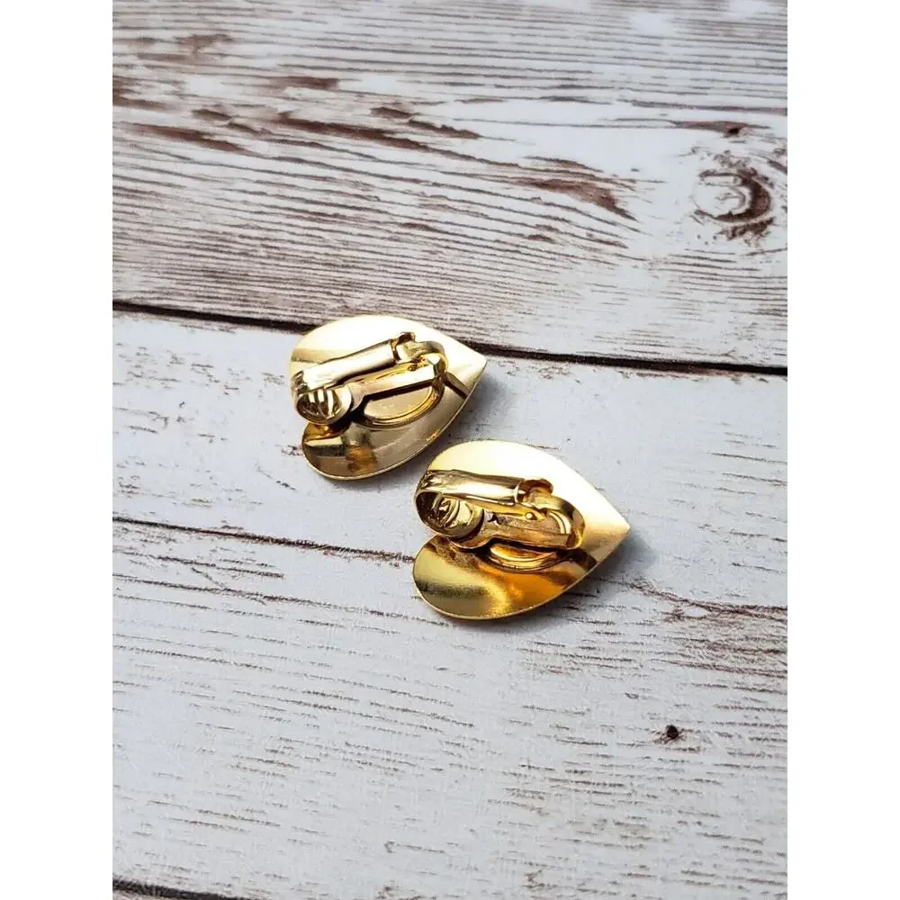 Vintage Clip On Earrings - Gold Tone Heart with Cream Center 7/8